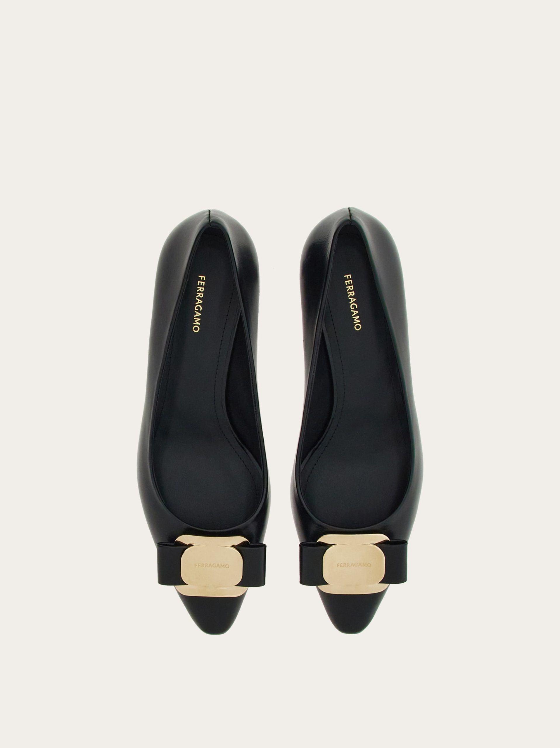 Ferragamo New Vara plate low heel pump - Image 3